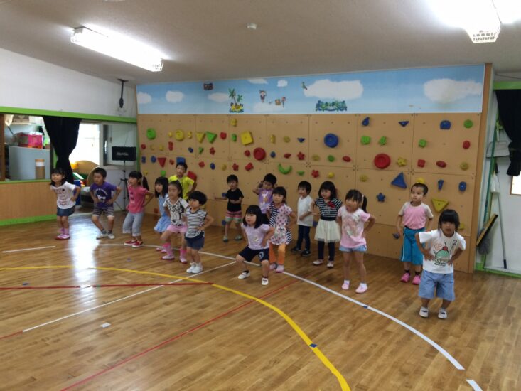 海ダンス踊ってみたよ！　堤乳幼児保育園（大槌町）